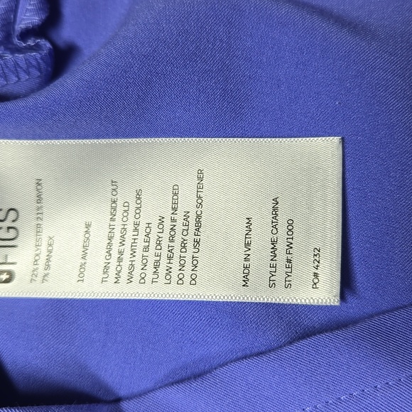 Figs S Limited Edition Blueberry Catarina Scrub Top - Picture 3 of 3